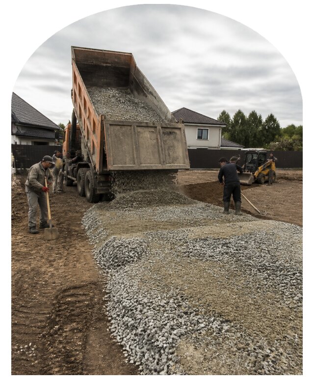 Профессиональная отсыпка участка щебнем и грунтом в Энгельсе